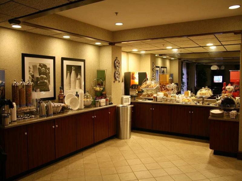 Hampton Inn Андерсон Экстерьер фото