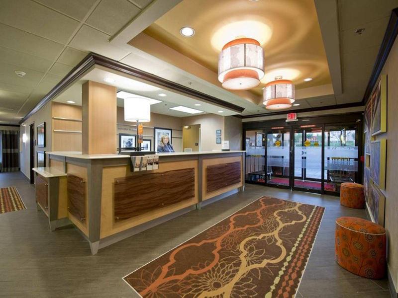Hampton Inn Андерсон Экстерьер фото