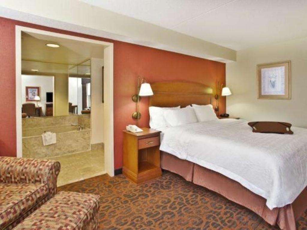 Hampton Inn Андерсон Экстерьер фото